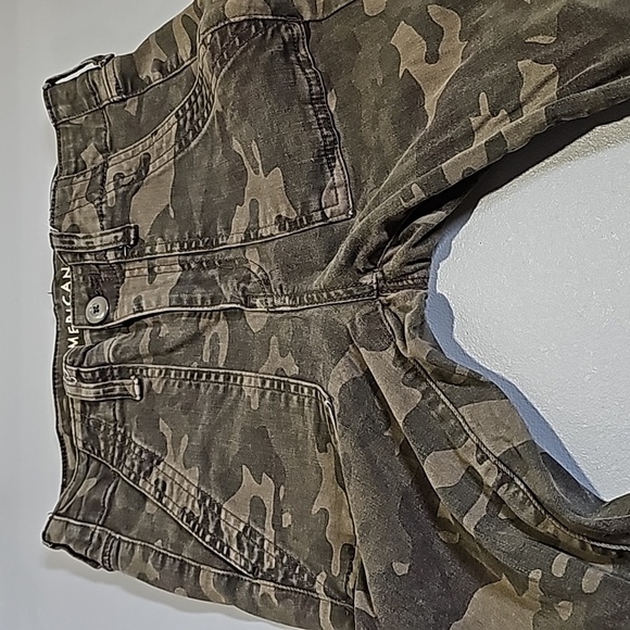 American Eagle next level stretch size 4 camo high rise cropped jeggings - Picture 5 of 8